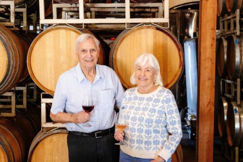Founds Claiborne "Clay" and Fredericka Churchill Thompson specialize in producing dry, traditionally crisp dessert wines.